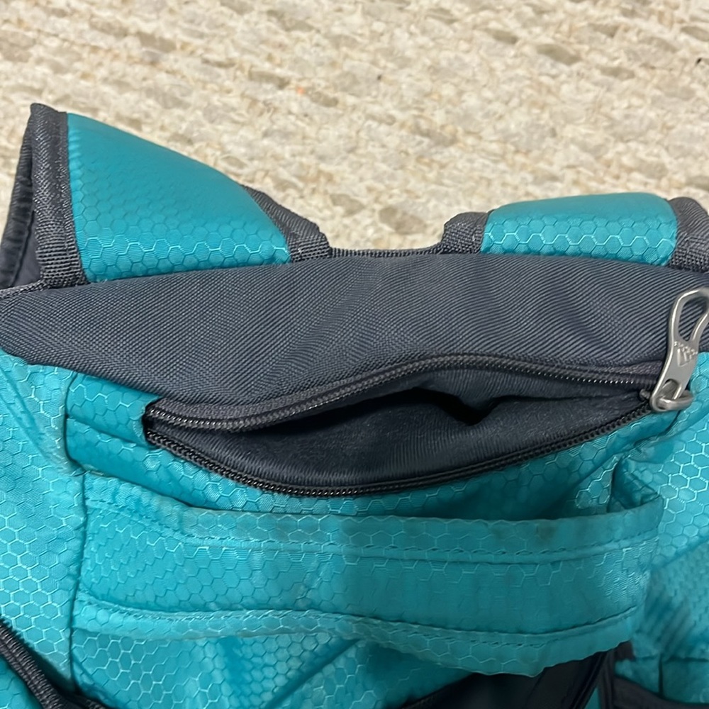 Adidas backpack - Picture 4 of 8